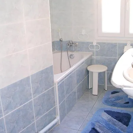 Rue Lavigerie Apartment